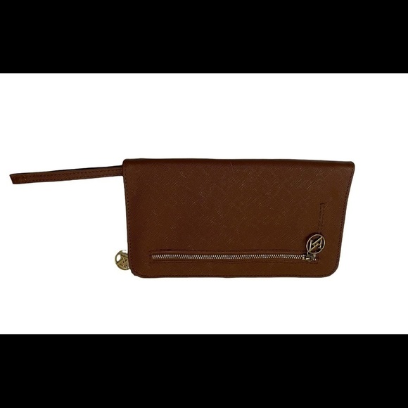 Adrienne Vittadini brown wristlet wallet, inside/out zip pockets, card pockets. - Picture 3 of 7